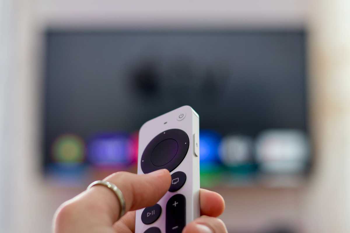 Clicking TV button on Siri Remote