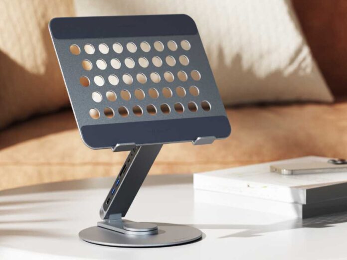 This specialized stand helps you clean up your space and work comfortably