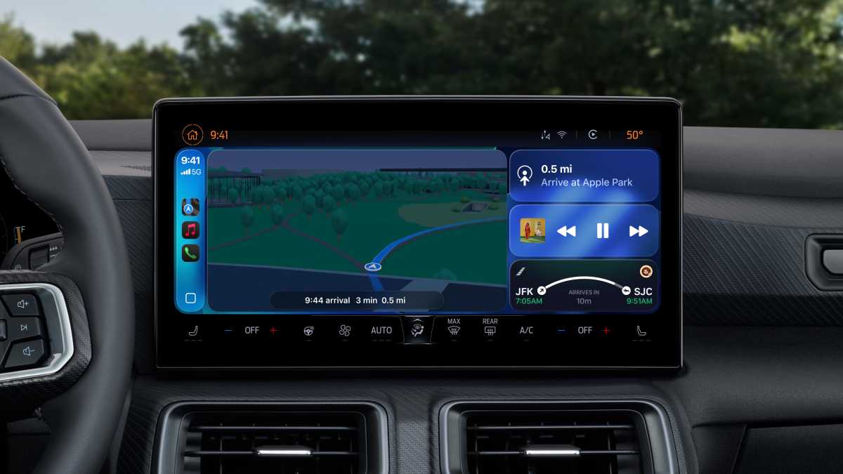 Apple WWDC25 iOS 26 CarPlay Live Activities 250609