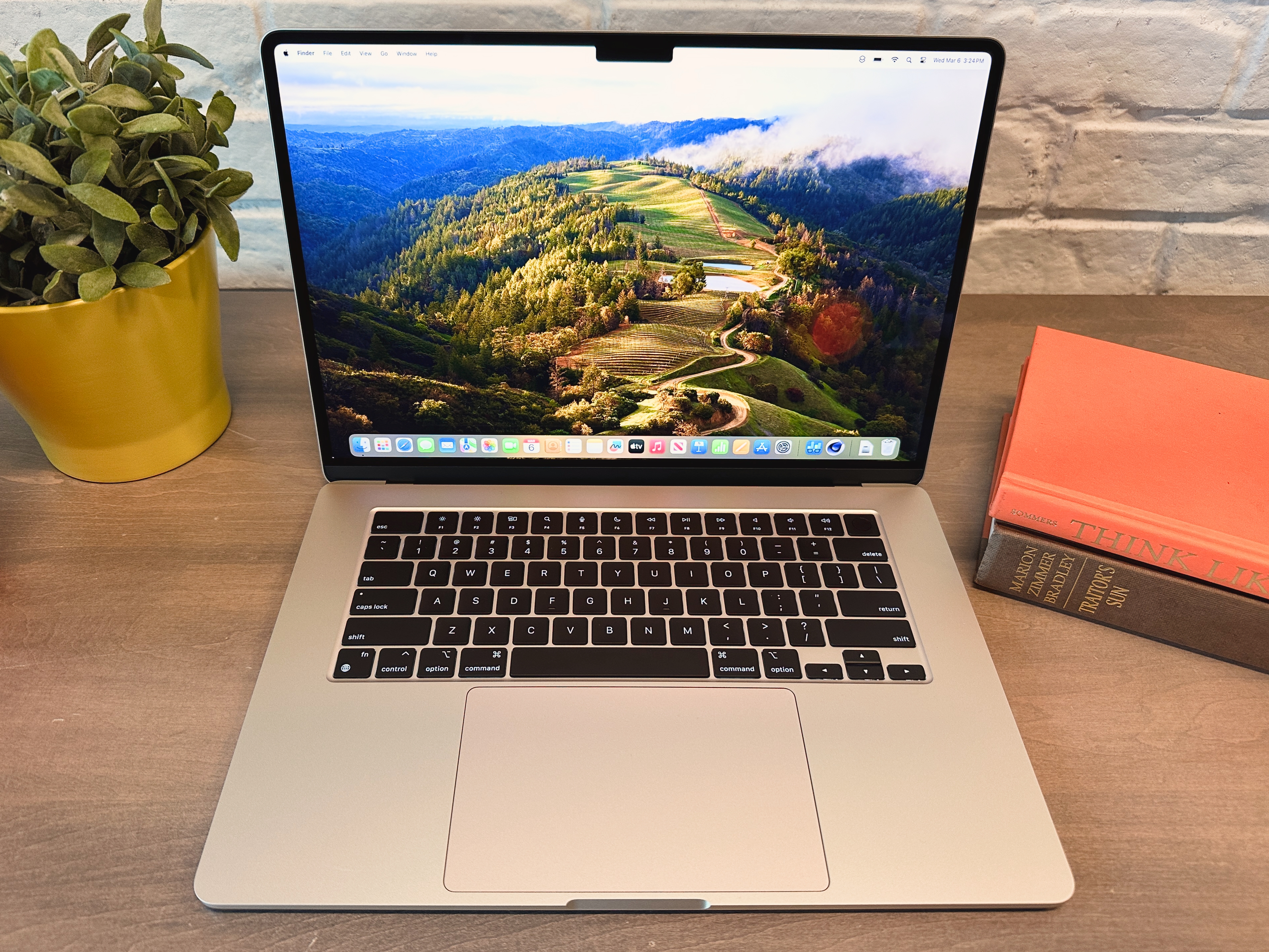 MacBook Air, 15-inch (M4, 2025): Best value big screen laptop
