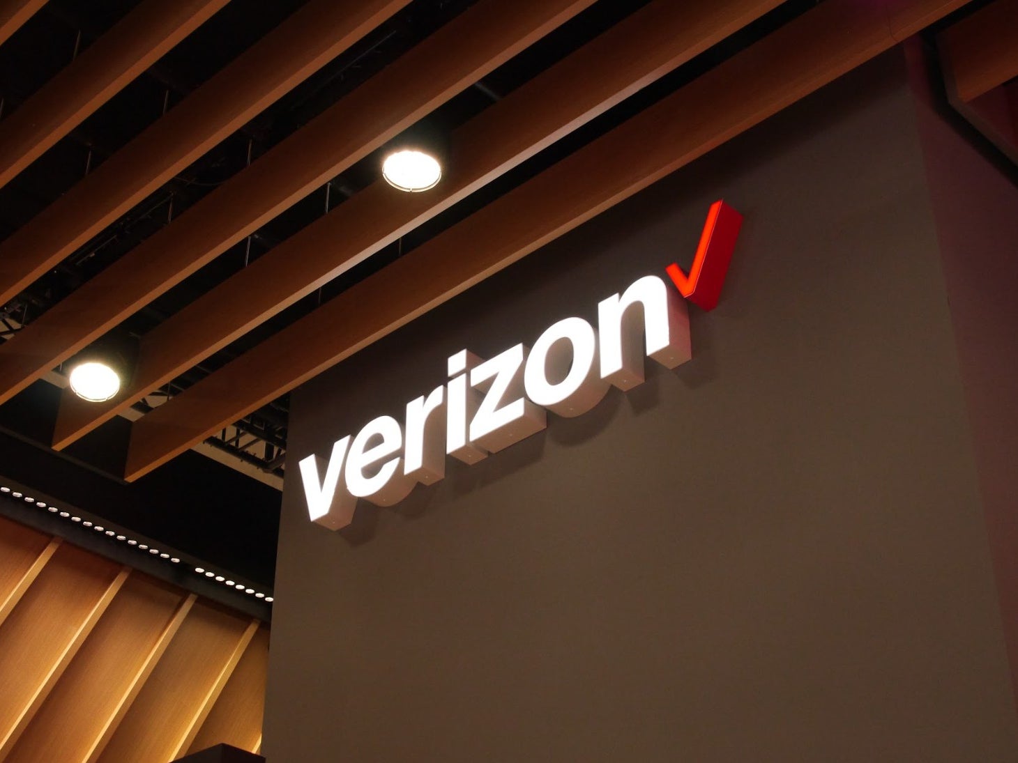 Verizon has an expansive network across the States. | Image credit — PhoneArena - It’s like Verizon is trying to lose customers