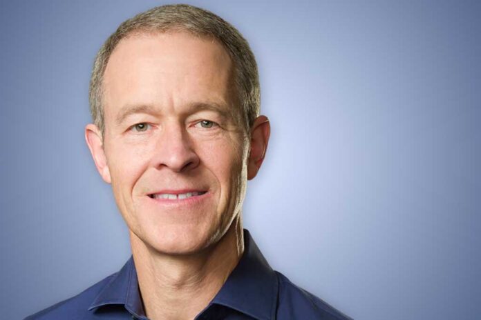 Apple COO Jeff Williams set to retire later this year