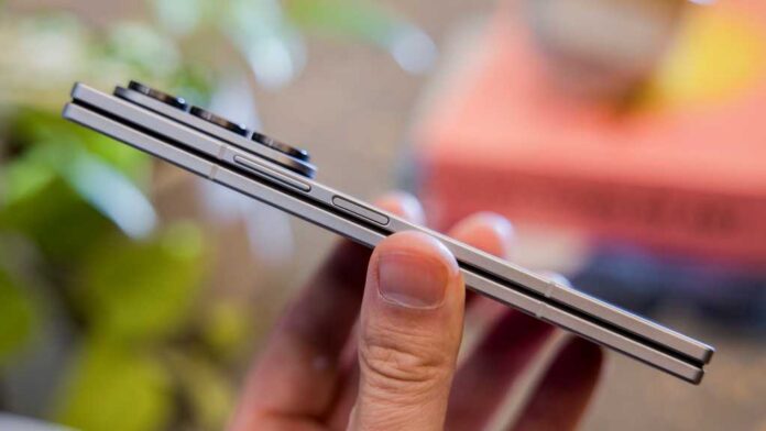 Samsung just fired its best shot at the iPhone Fold