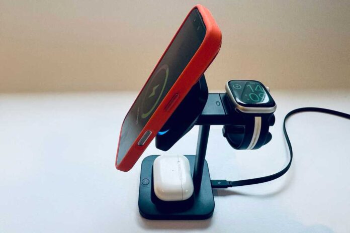 ESR CryoBoost 3-in-1 Magnetic 25W Charging Station (Qi2.2) review: compact and fast
