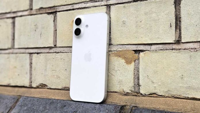 The iPhone 17 is doomed because everyone says it isn't