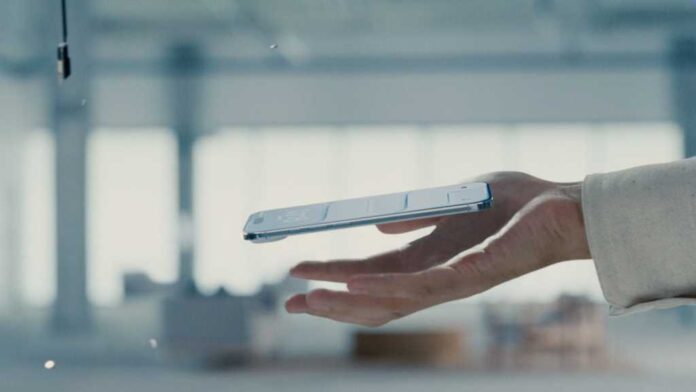 Star designer leaves Apple two months after introducing iPhone Air