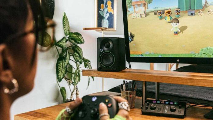 Mackie CR3.5BT review: Compact audio monitors at a good price