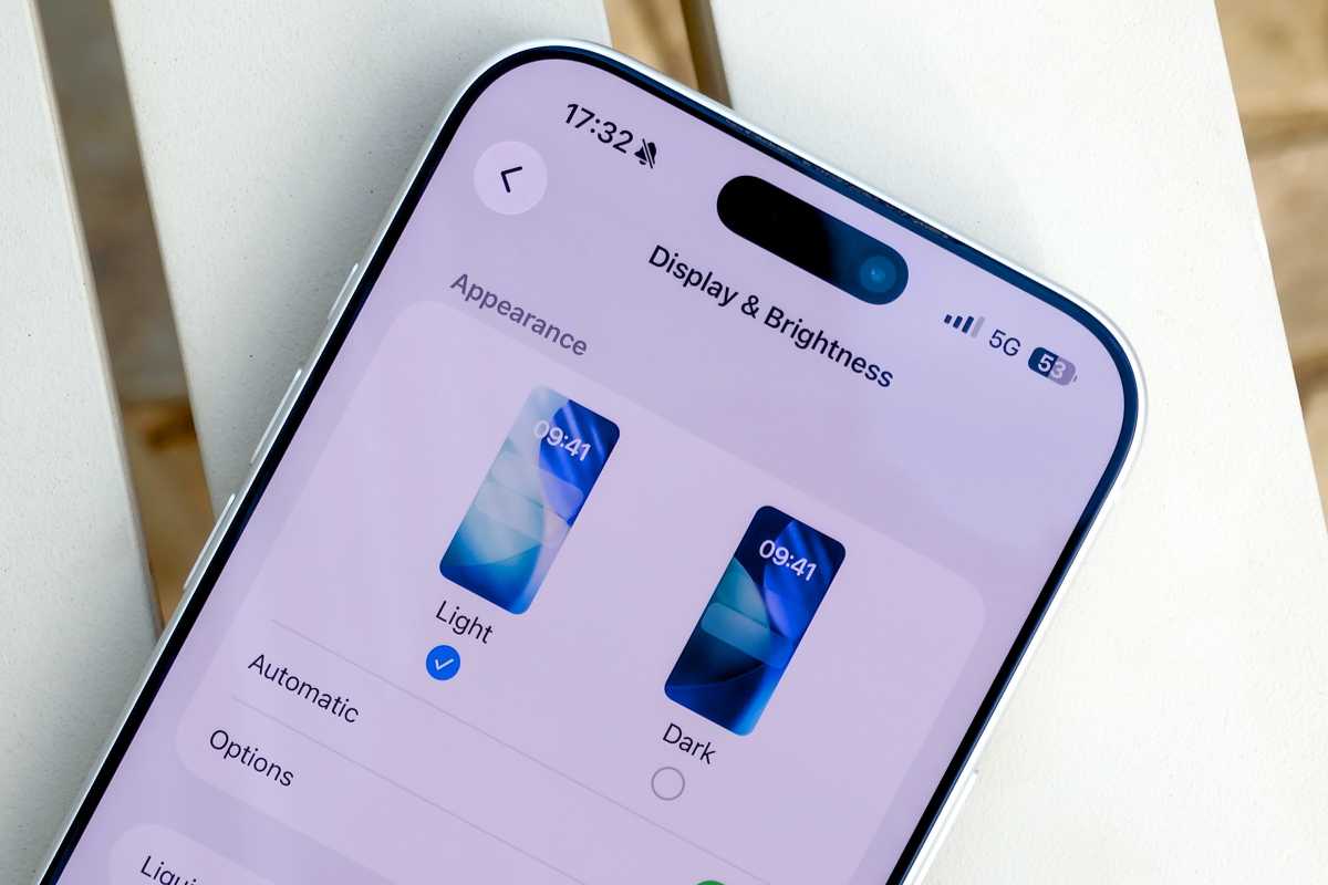 iPhone light dark mode settings