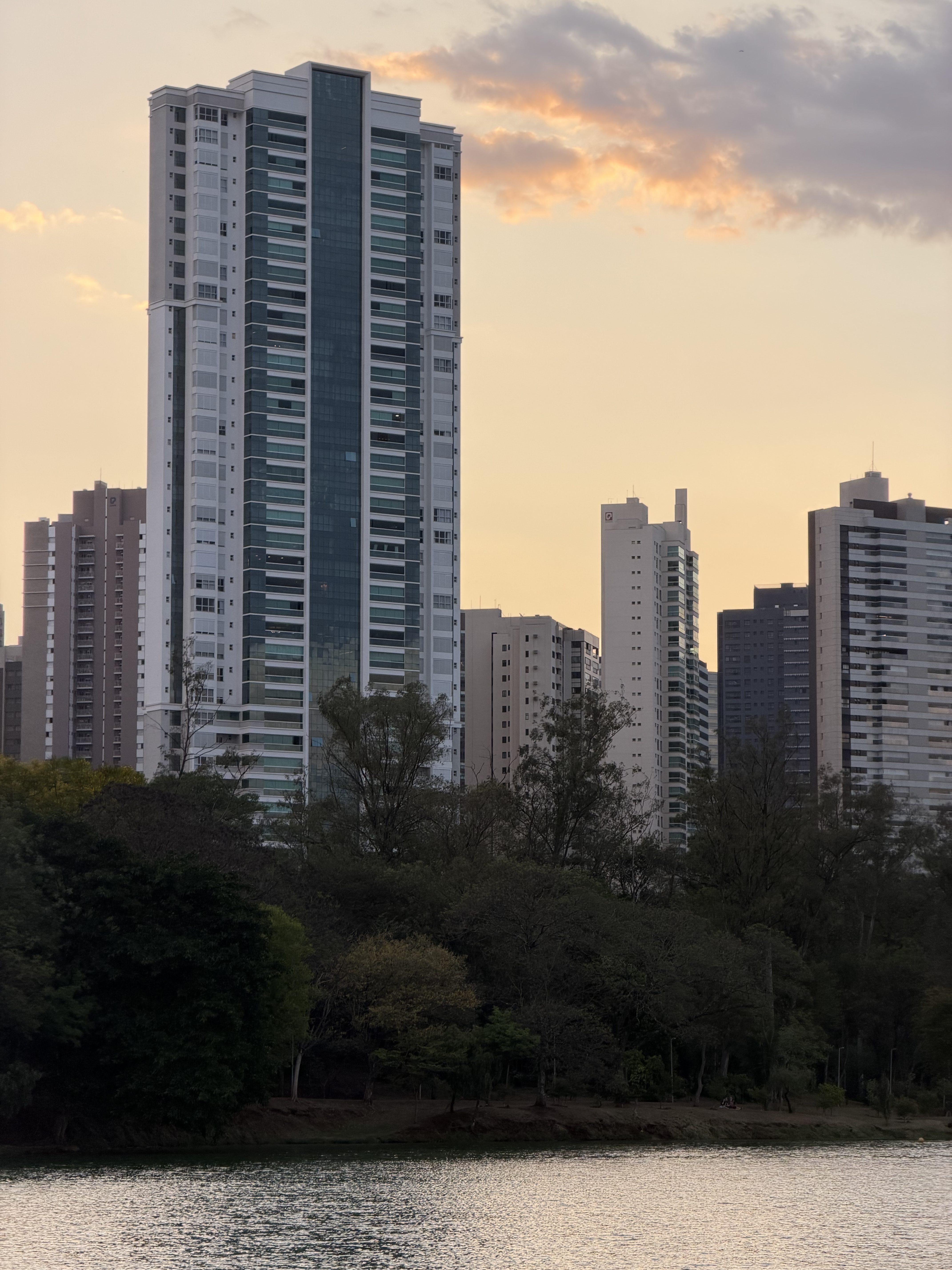 4x zoom photo with iphone 16 Pro