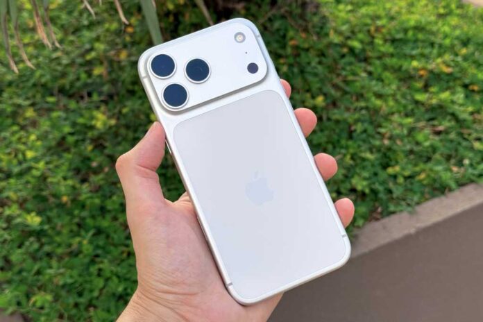 Record iPhone sales lead Apple to its best quarter of all time