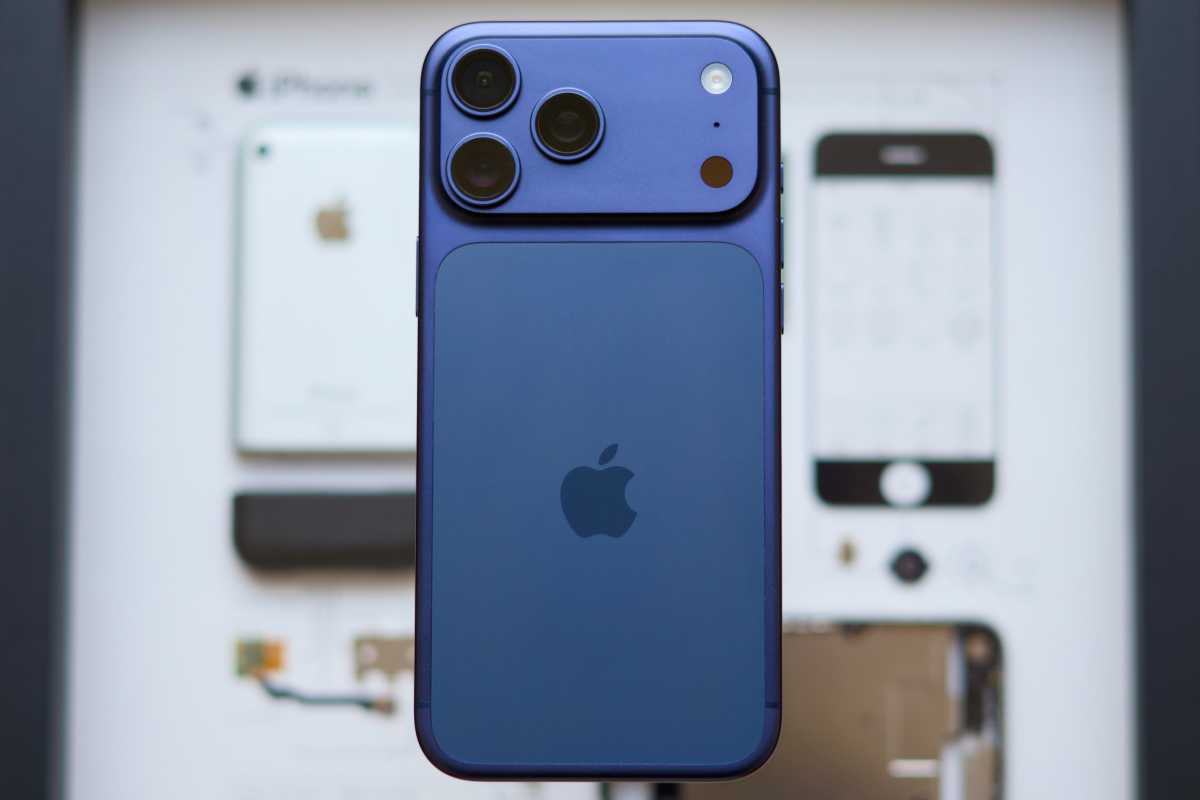 iPhone 17 Pro Max back