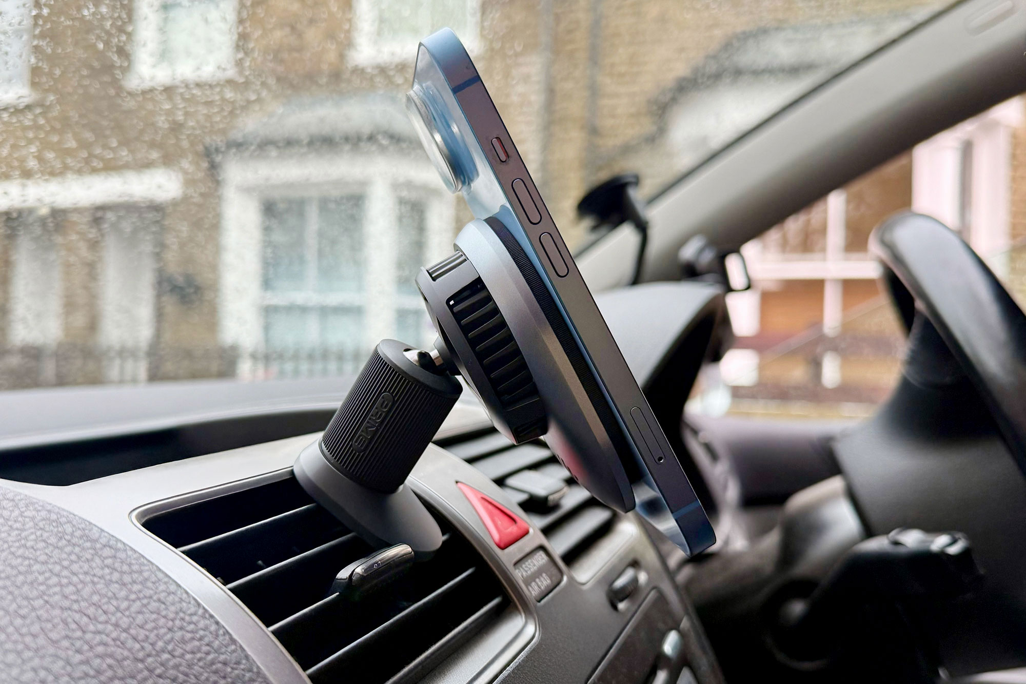 Anker Prime 25W Wireless Car Charger – Fast wireless iPhone charger