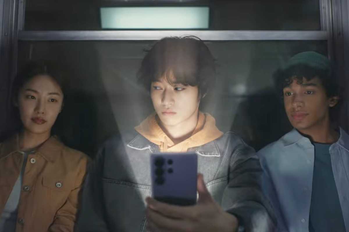 Narrowed light emission