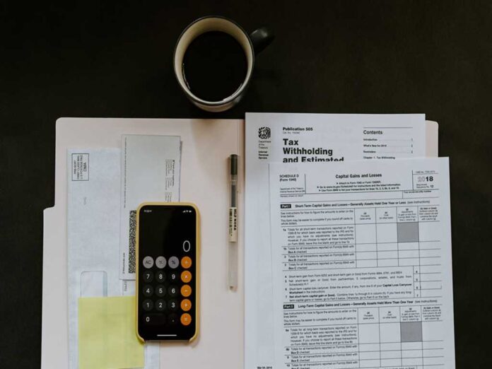 A $15 budgeting tool for the tax-season reality check