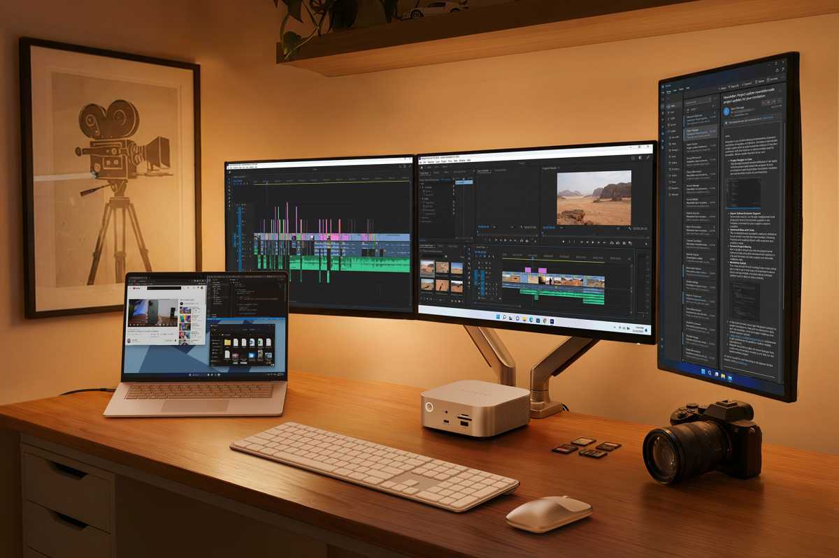 Satechi Thunderbolt 5 CubeDock three external monitors