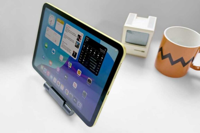 Satechi OntheGo Foldable Stand Hub review: A portable iPad stand with 7 ports