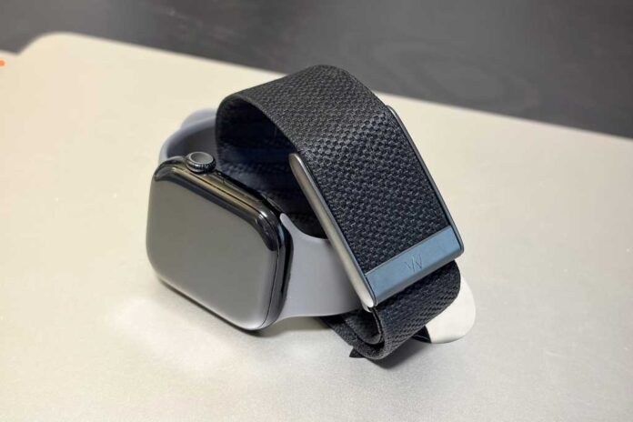 I switched from Apple Watch to a Whoop band. Here's what I learned