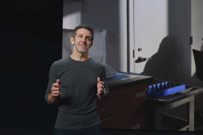 Apple's new CEO designed a 'wacky' folding iPad, but we might never get it