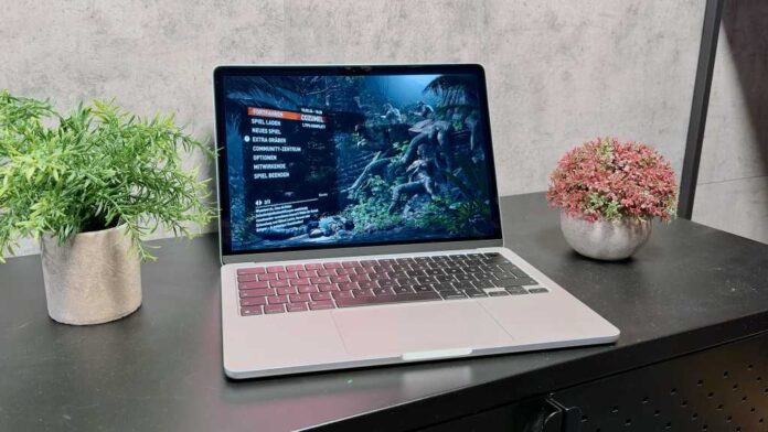 Waiting for the right M5 MacBook Air deal? It just hit a record-low $950