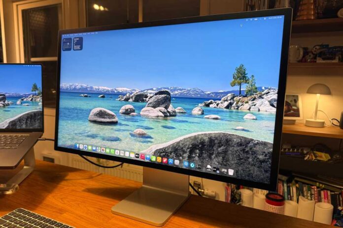 Apple already slashed the Display XDR price by $400