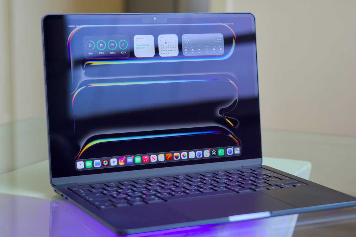 iPadOS on MacBook Air