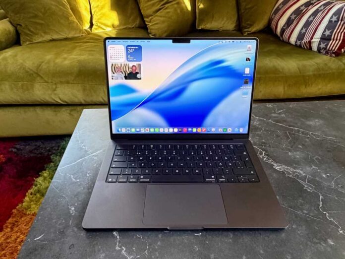 Apple’s M5 MacBook Pro just crashed to an all-time low with $200 off