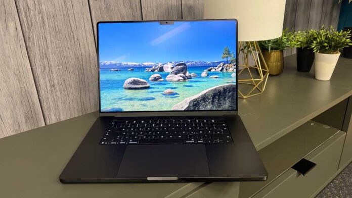 Get this 14-inch M5 MacBook Pro with an upgraded charger for $200 off