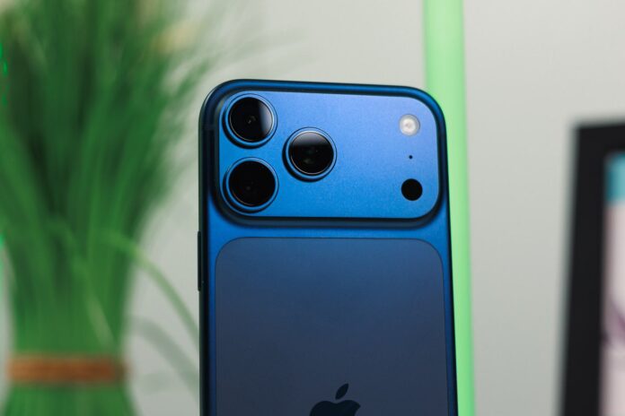 Apple’s smartest transfer was not becoming a member of the AI race. Now it is in a greater place to cost 0 extra for the iPhone 18 Professional