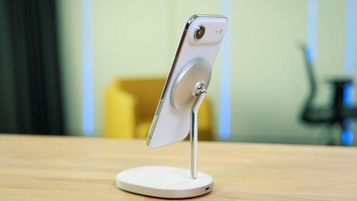 The iPhone Air 2 may appear like a really uncommon cellphone due to its second digicam