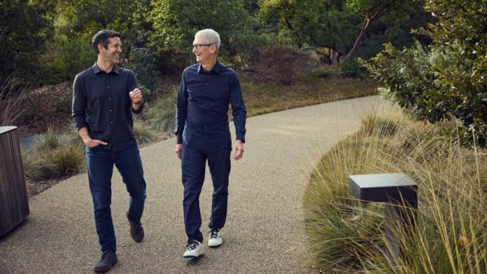Apple’s new CEO simply made his first large name for workers, and I find it irresistible