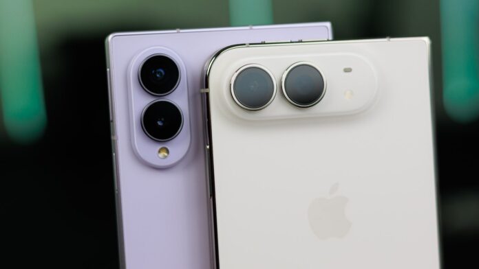 The iPhone Duo’s tendency to interrupt is retaining us loyal to the Galaxy Z Fold 8